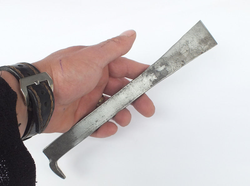 Dövme çelik Arıcı el demiri 24 cm